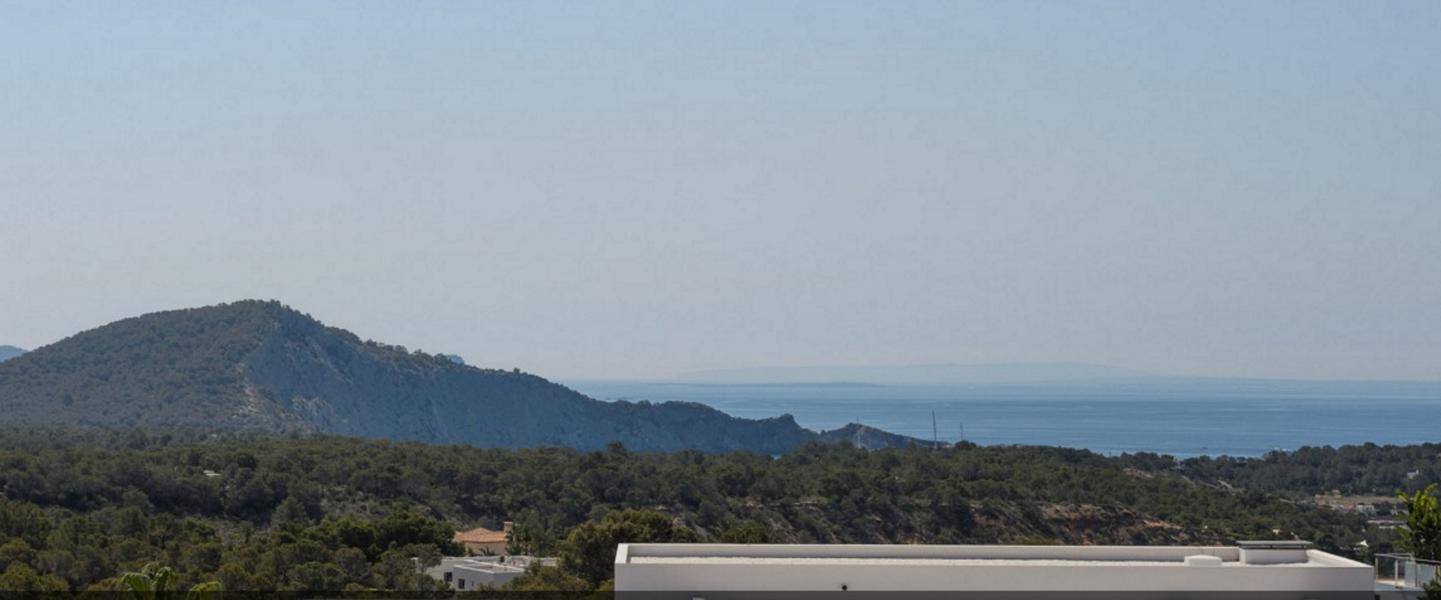 Droomvilla in Es Cubells te koop met een fantastisch uitzicht op de See